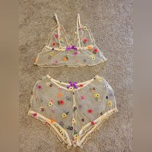 Floral Mesh Lingerie Set (Size Large)